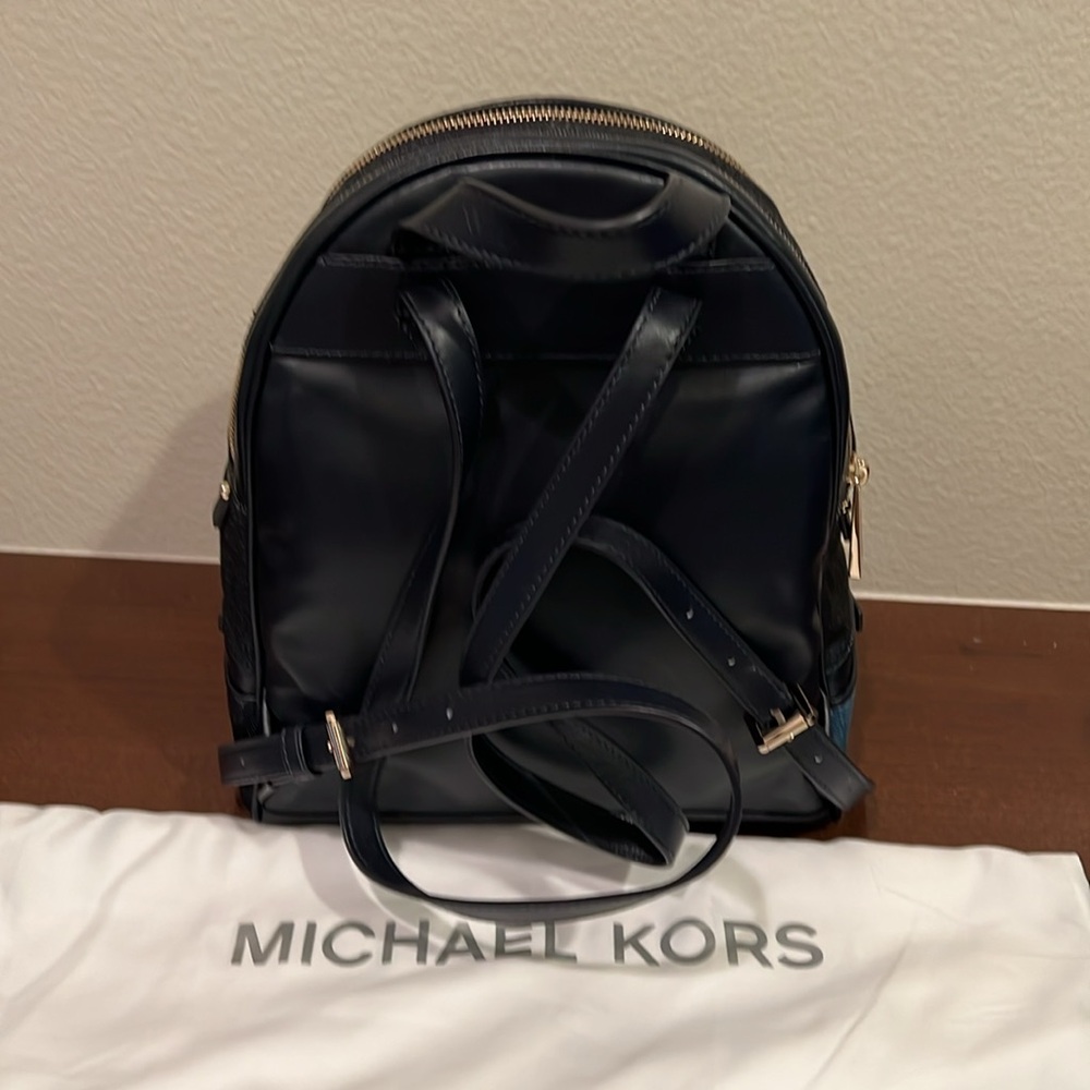 Backpack - Picture 2 of 2